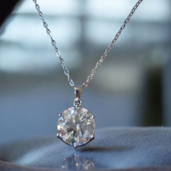 π10ct t.w Moissanite Diamond - Picture 14 of 17